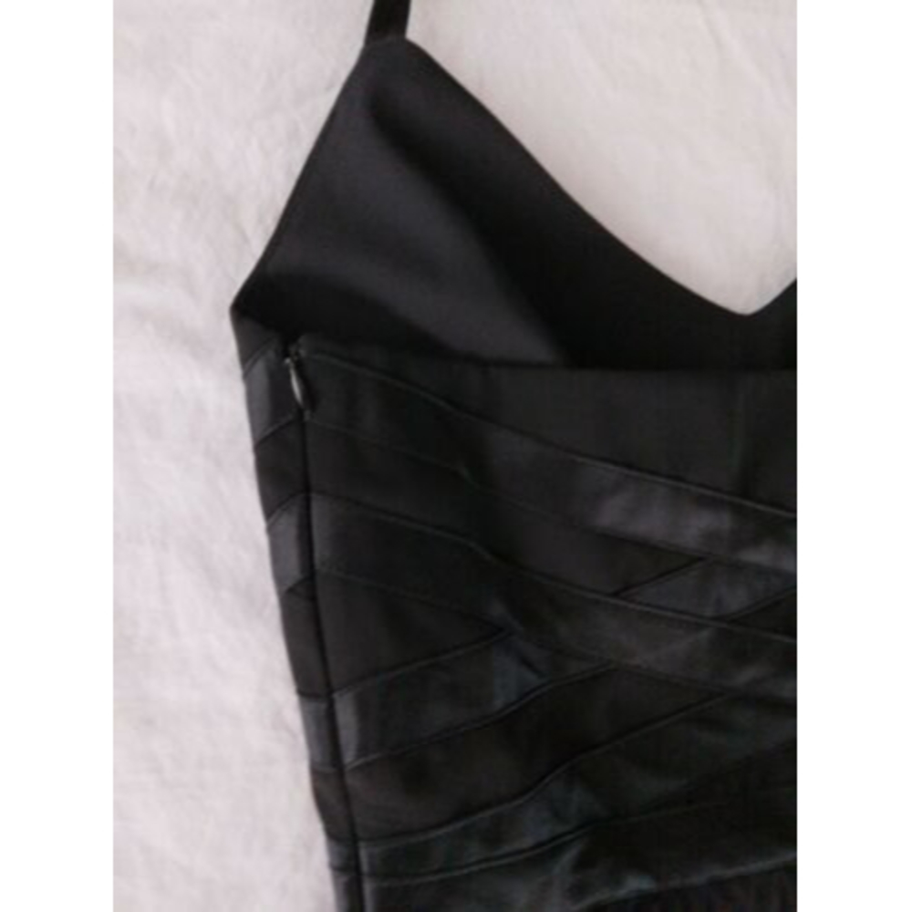 Kay Unger New York Black Halter Dress Pleated Laser Cut Size 2 - Picture 7 of 12